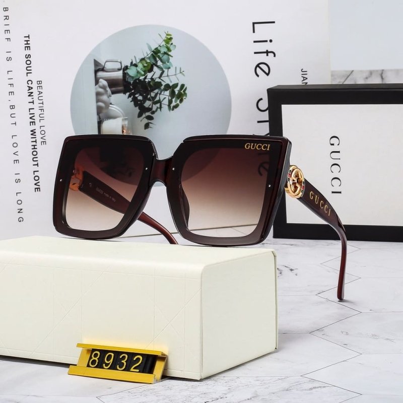 Gucci Luxurious Square Sunglasses